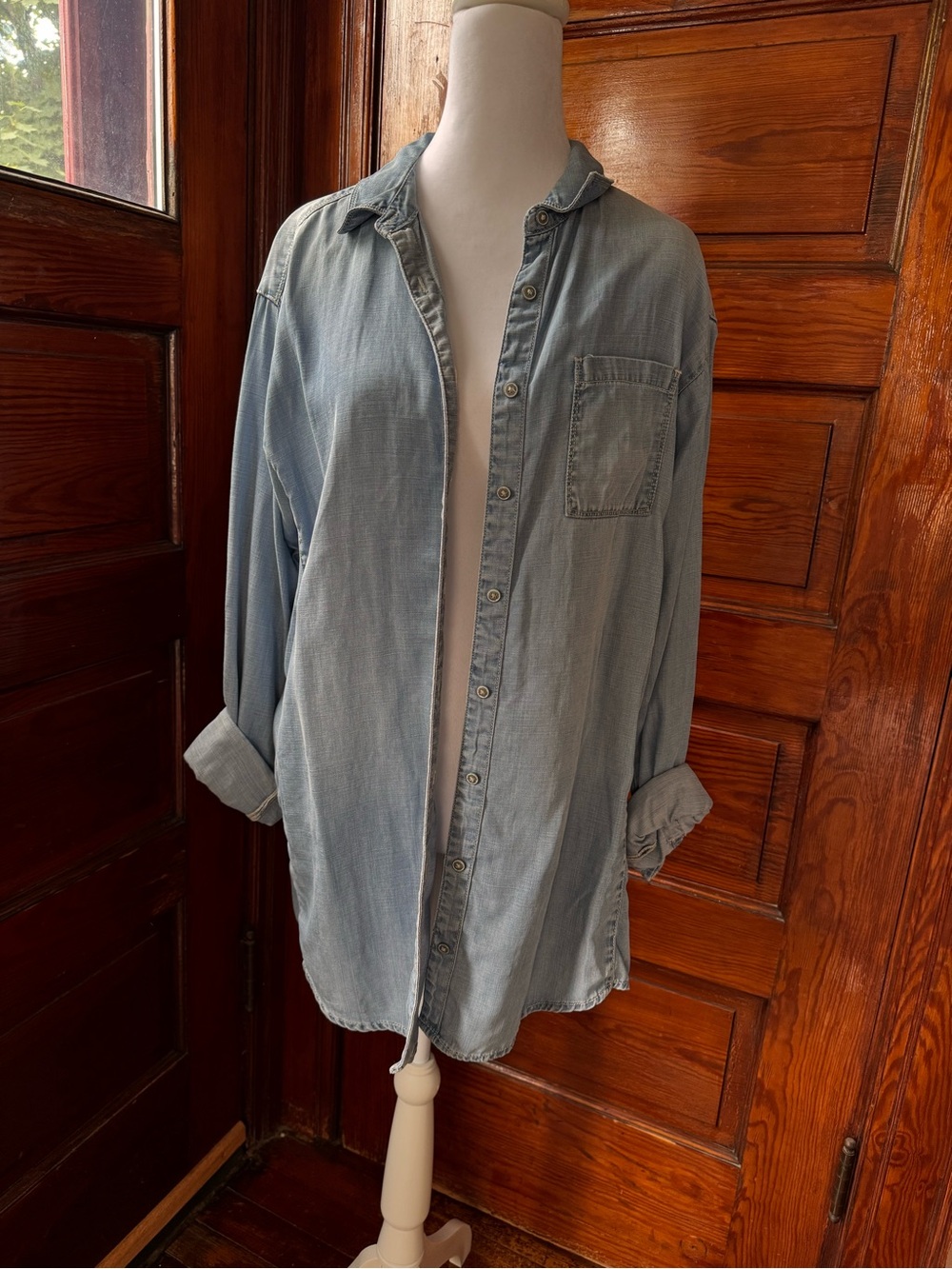 Carlson Light Wash Denim Button-Down Shirt – Oversized Fit- Medium